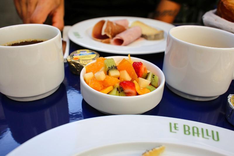 Hotel Le Ballu Paris Ngoại thất bức ảnh